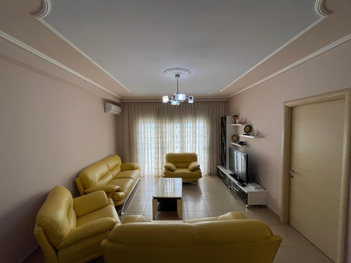 Flower Apartment Saranda Extérieur photo