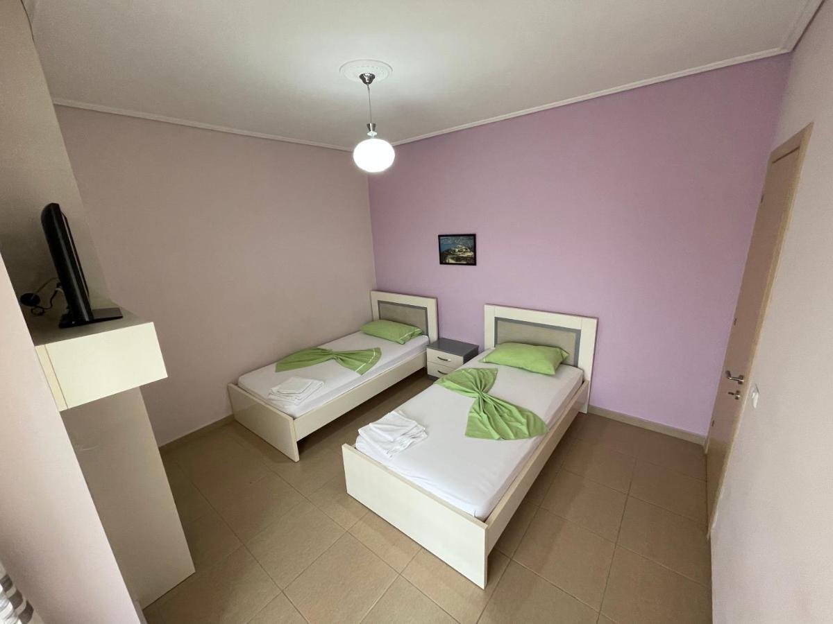 Flower Apartment Saranda Extérieur photo